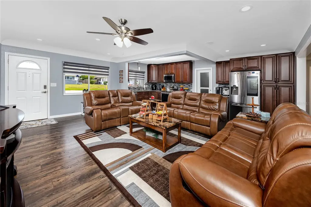 1833 Hunt Lane Clearwater FL 33764