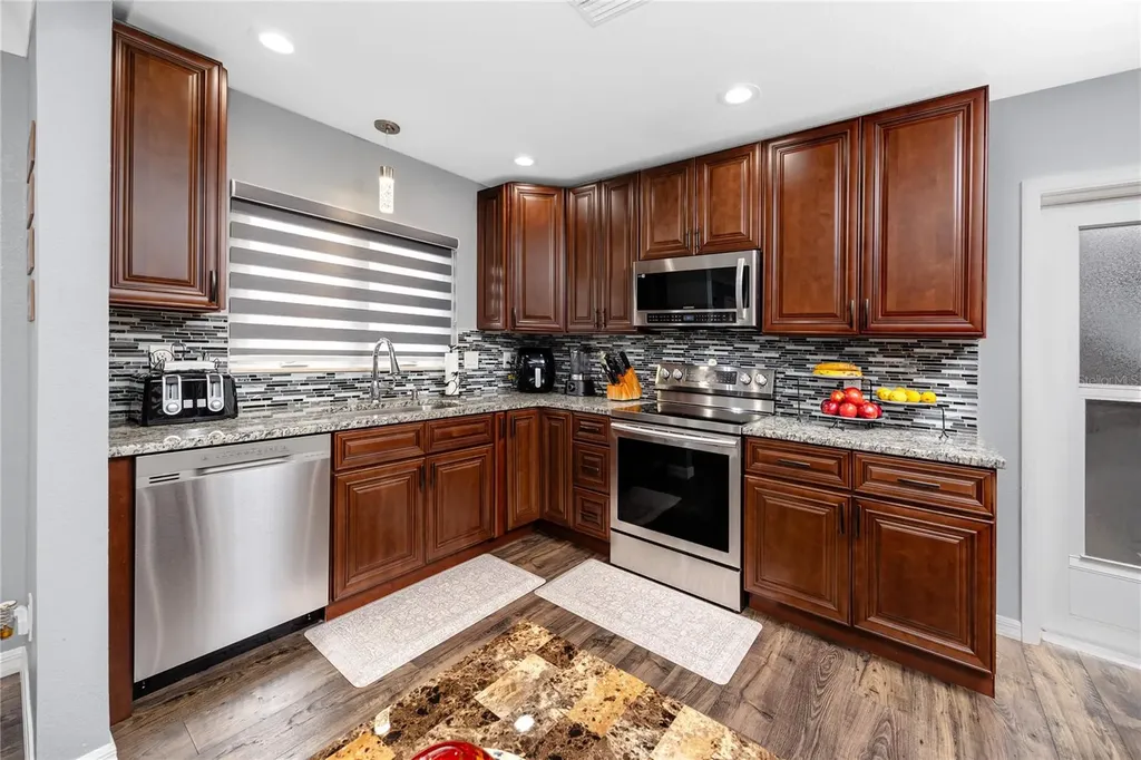 1833 Hunt Lane Clearwater FL 33764