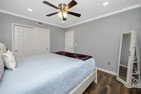 1833 Hunt Lane Clearwater FL 33764