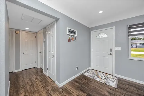 1833 Hunt Lane Clearwater FL 33764