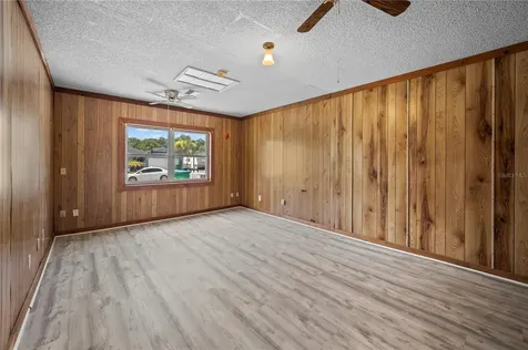 405 N Hawthorn Circle Winter Springs FL 32708