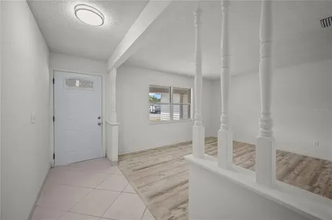 405 N Hawthorn Circle Winter Springs FL 32708