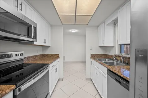 405 N Hawthorn Circle Winter Springs FL 32708