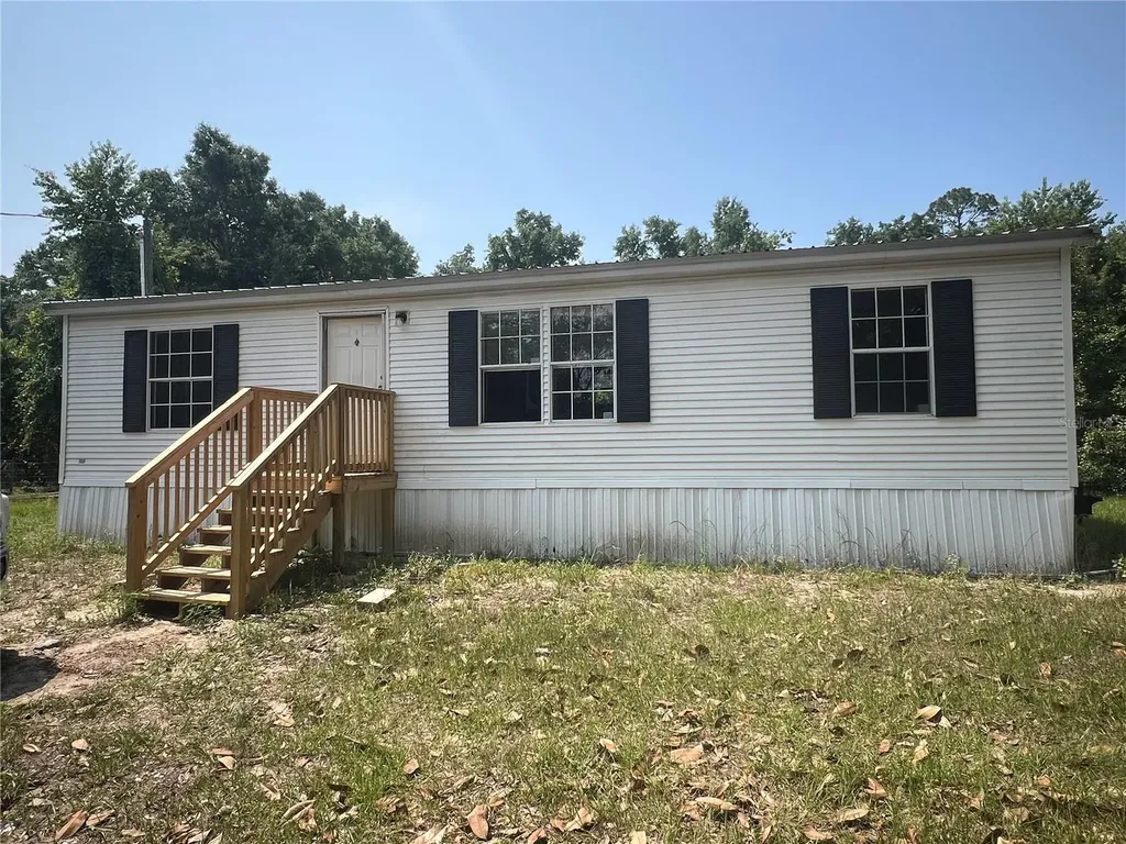 4066 SW County Road 138 Fort White FL 32038