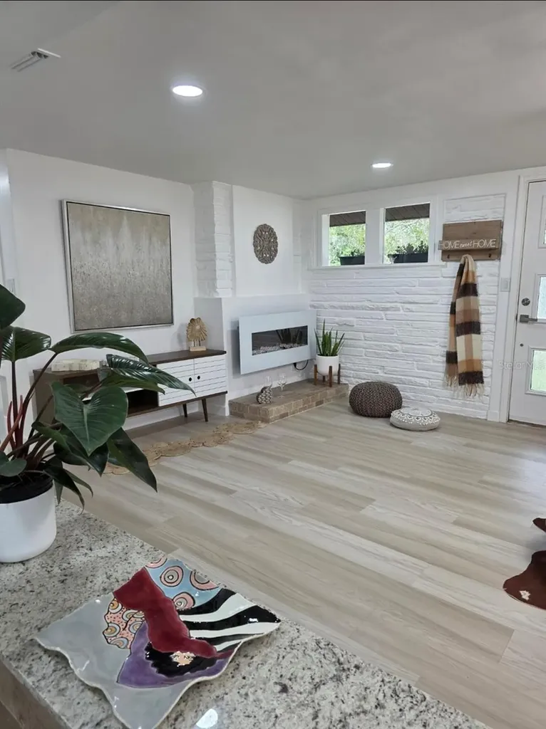 1205 Willis Avenue Sarasota FL 34232