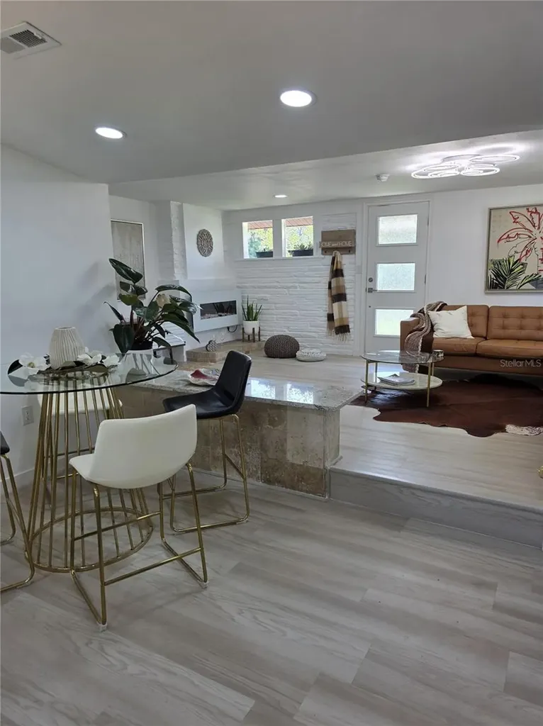 1205 Willis Avenue Sarasota FL 34232