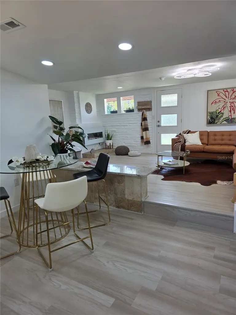 1205 Willis Avenue Sarasota FL 34232