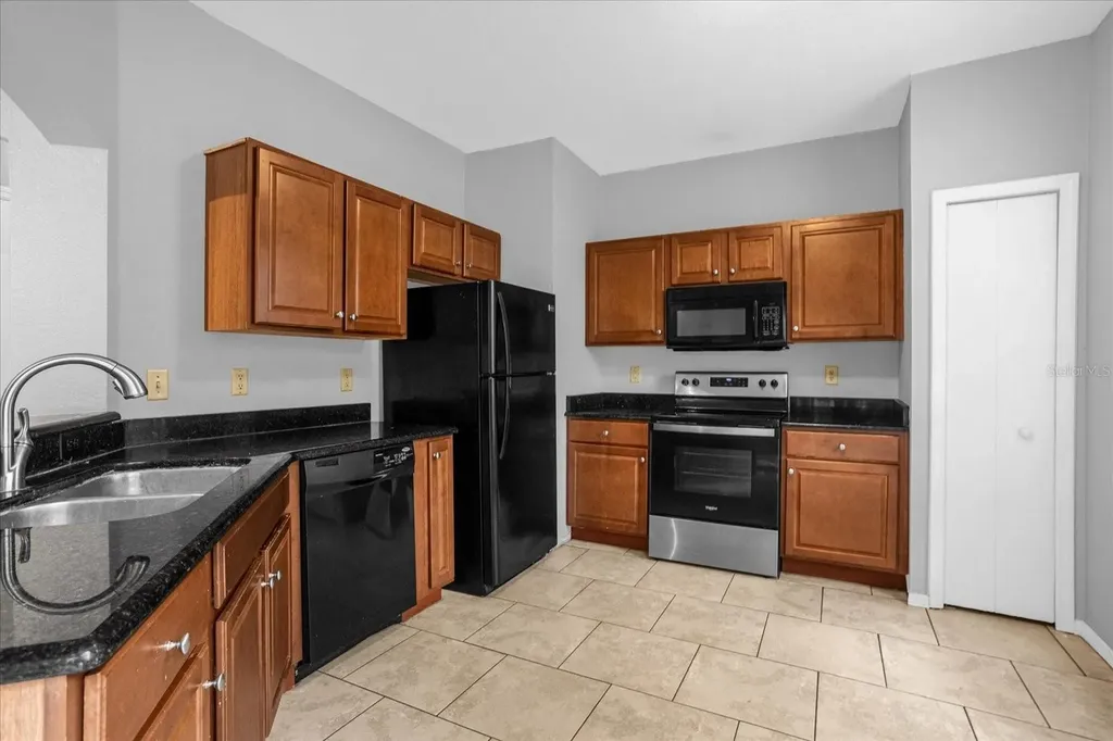 1341 Arbor Vista Loop Lake Mary FL 32746