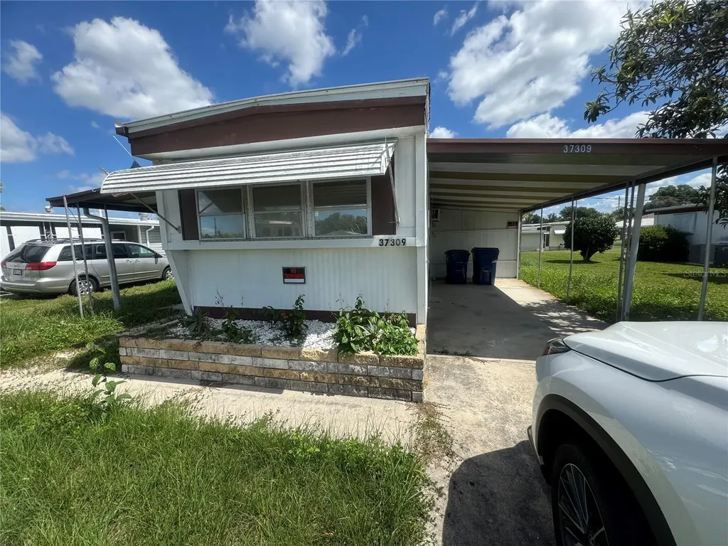 37309 8th Avenue Zephyrhills FL 33542
