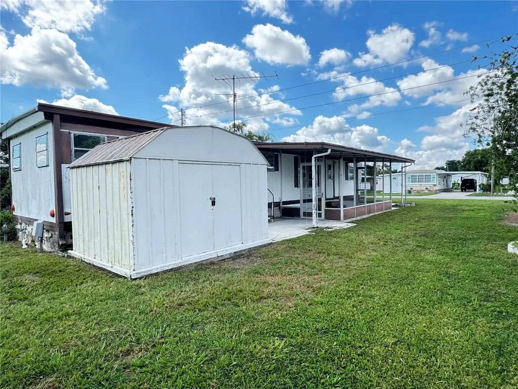 37309 8th Avenue Zephyrhills FL 33542