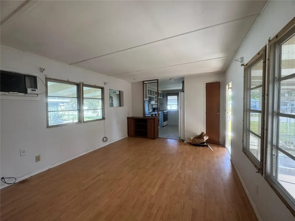 37309 8th Avenue Zephyrhills FL 33542