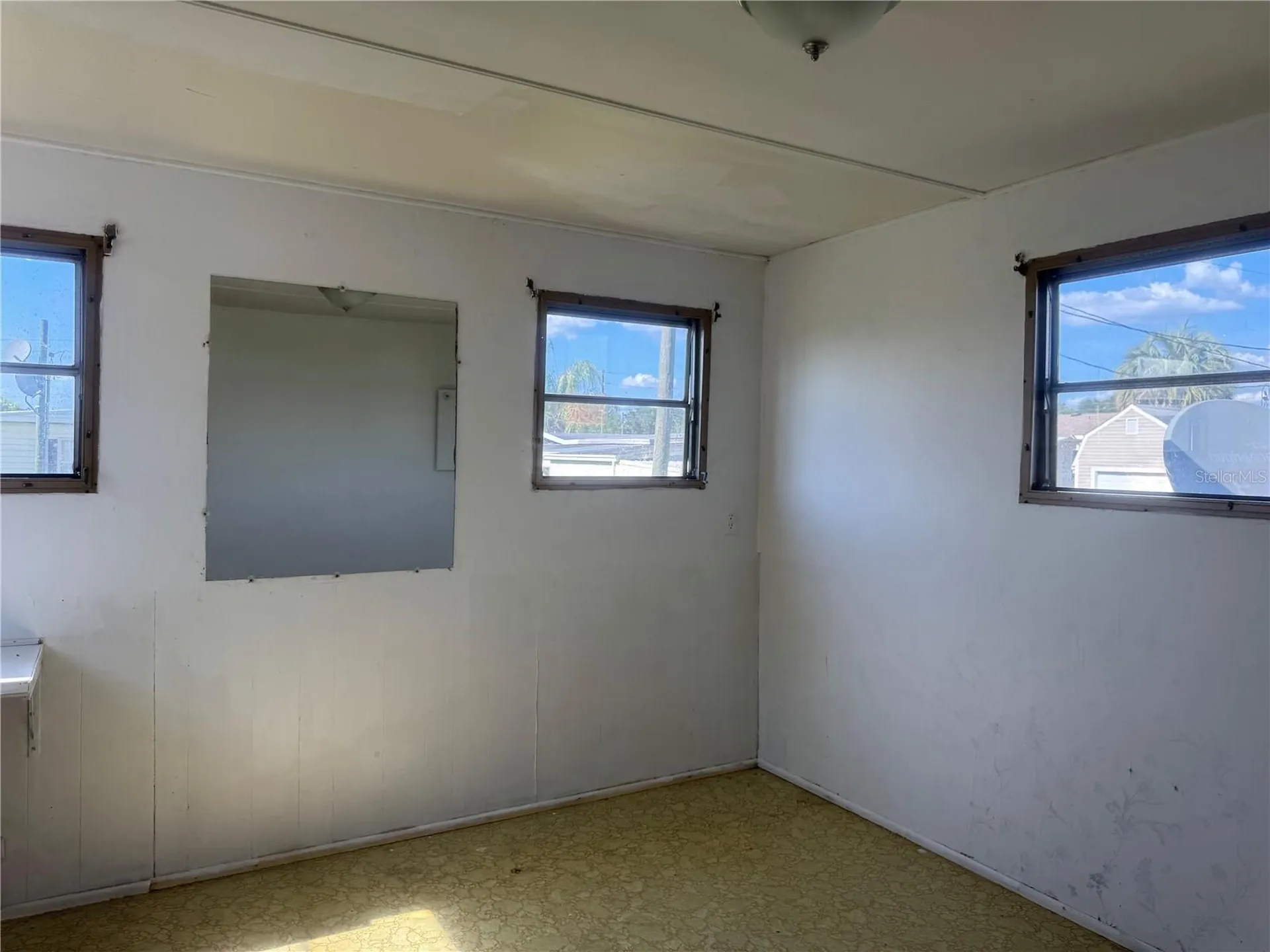 37309 8th Avenue Zephyrhills FL 33542