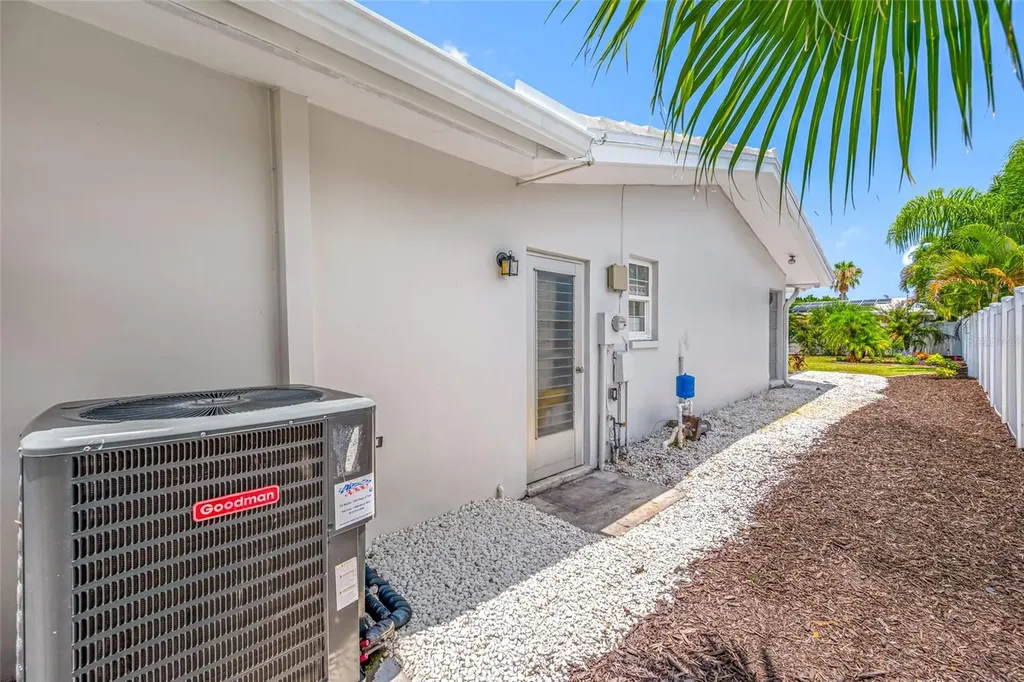 14499 Mooring Drive Seminole FL 33776