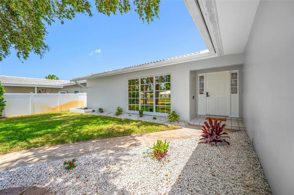 14499 Mooring Drive Seminole FL 33776