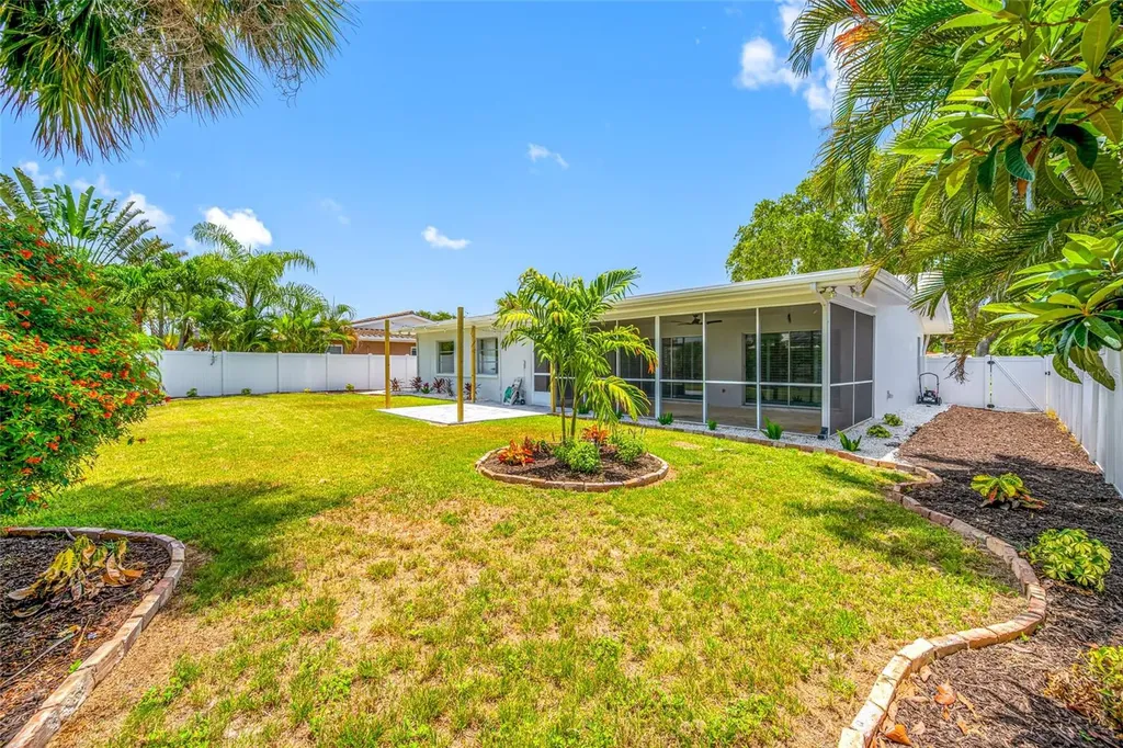 14499 Mooring Drive Seminole FL 33776