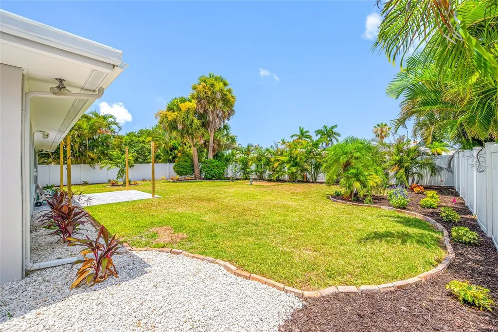 14499 Mooring Drive Seminole FL 33776