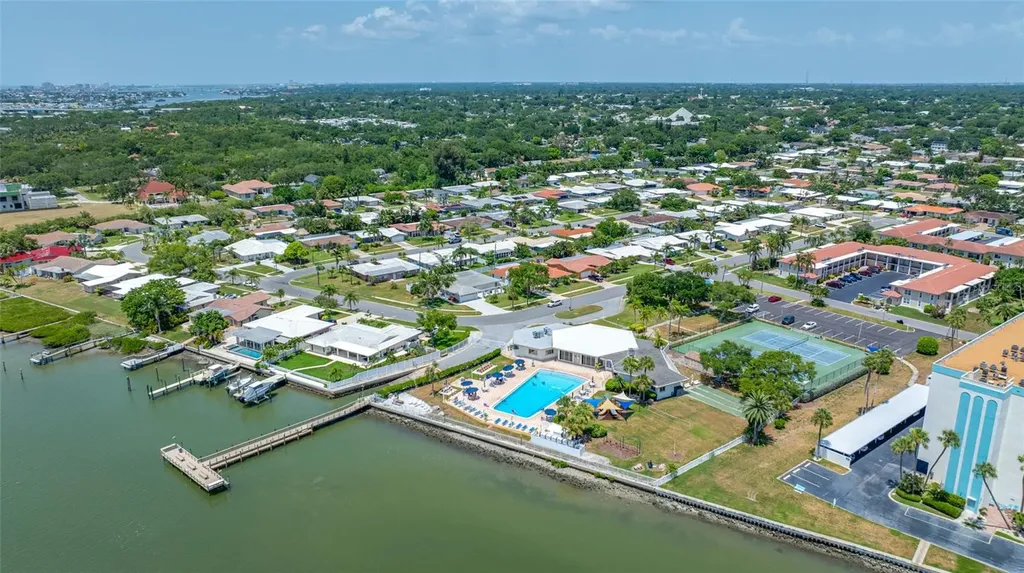 14499 Mooring Drive Seminole FL 33776