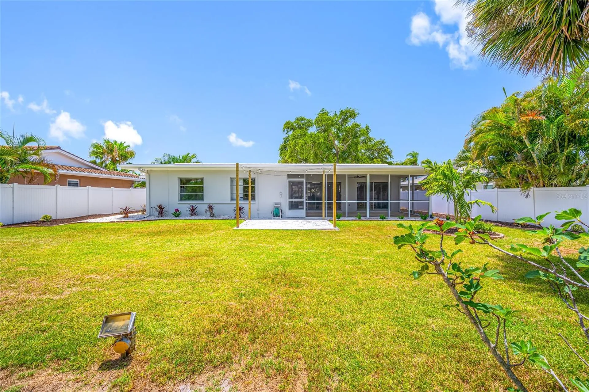 14499 Mooring Drive Seminole FL 33776