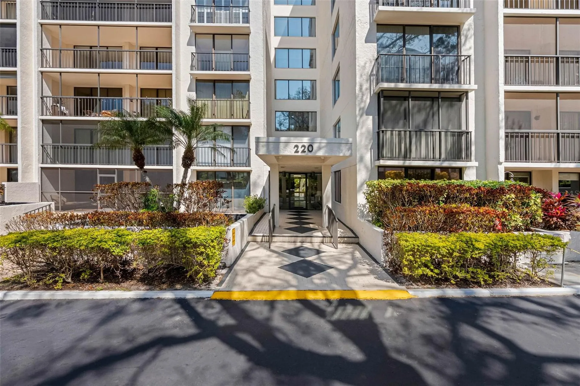 220 Belleview Boulevard Belleair FL 33756