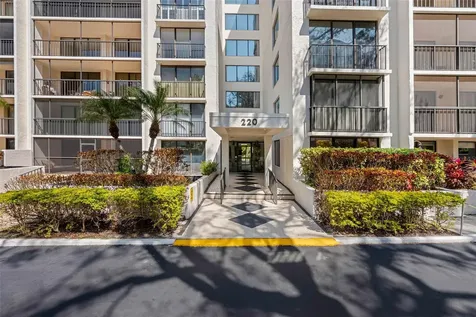 220 Belleview Boulevard Belleair FL 33756