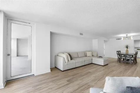 220 Belleview Boulevard Belleair FL 33756