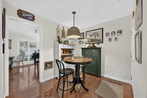 823 Woods Court Maitland FL 32751
