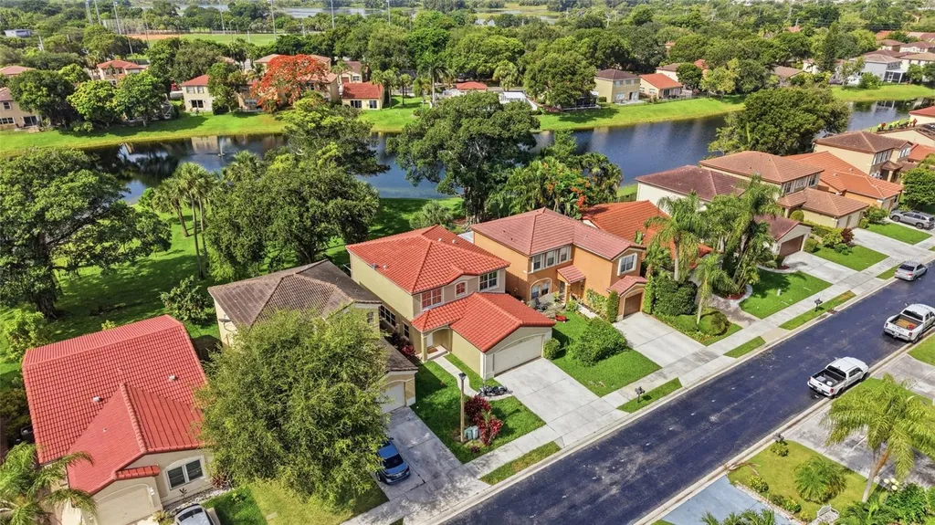 4258 NW 1st Drive Deerfield Beach FL 33442