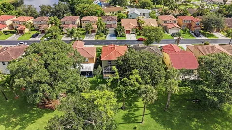 4258 NW 1st Drive Deerfield Beach FL 33442