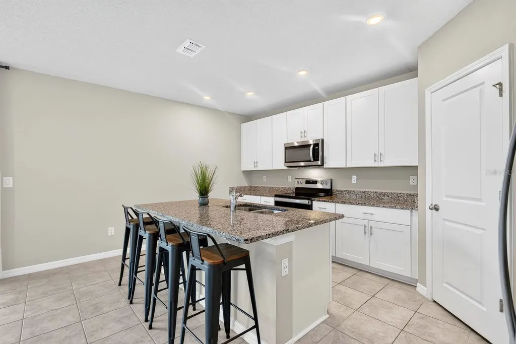 10025 Daybreak Glen Parrish FL 34219