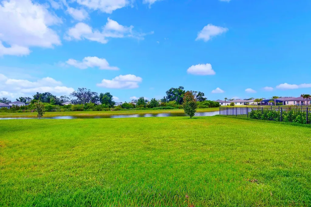 10025 Daybreak Glen Parrish FL 34219