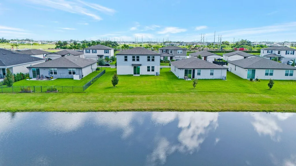 10025 Daybreak Glen Parrish FL 34219