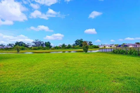 10025 Daybreak Glen Parrish FL 34219