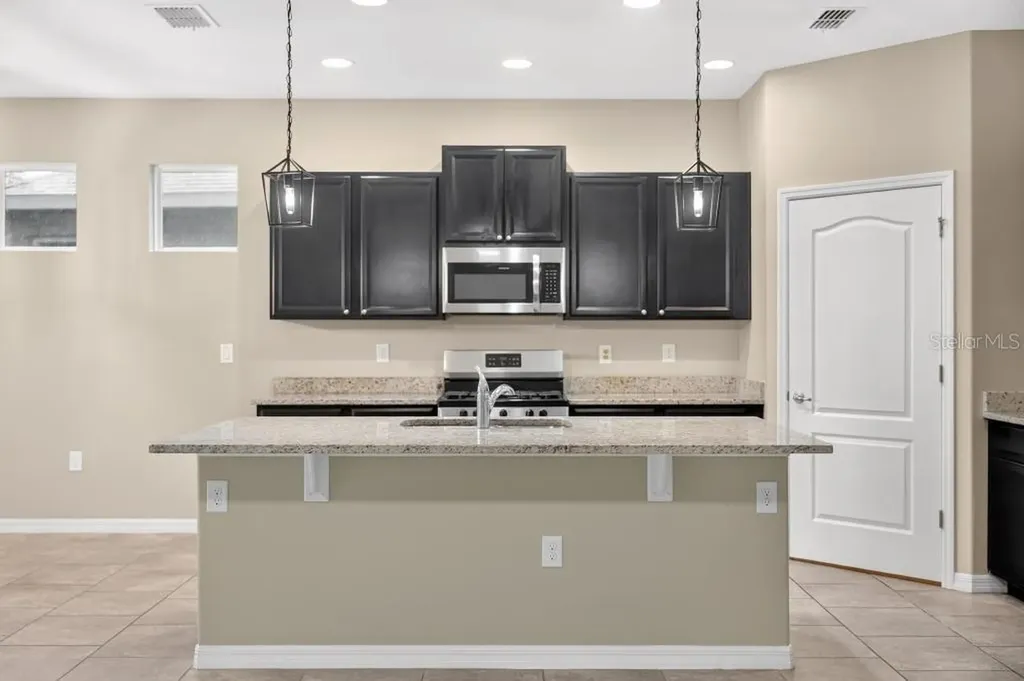 736 E Victoria Trails Boulevard Deland FL 32724