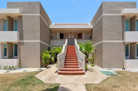 693 Pr Vega Alta PR 00692