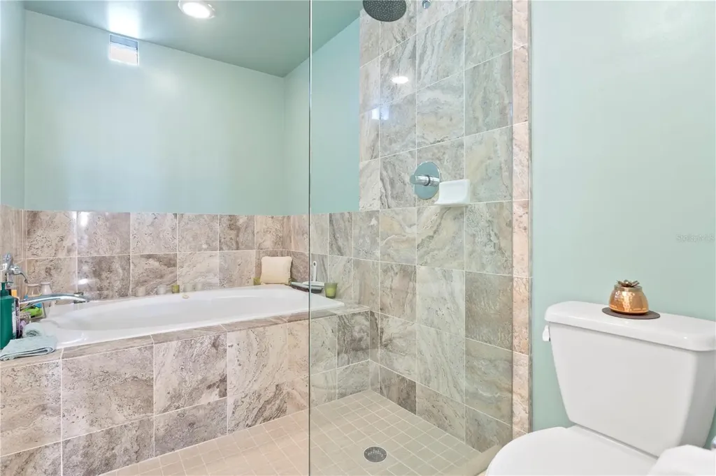 4950 Bayshore Boulevard Tampa FL 33611