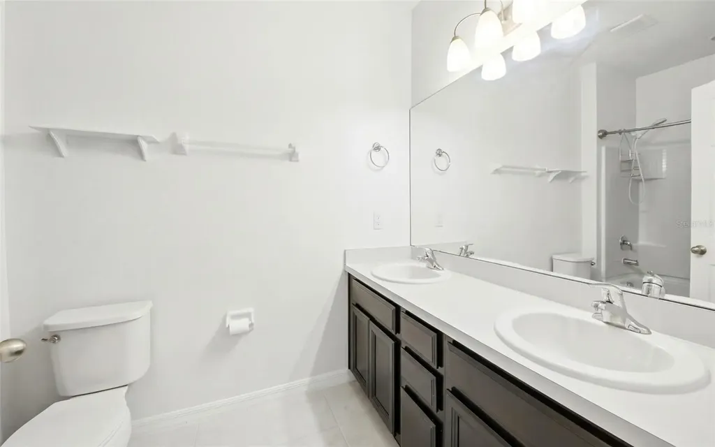 1136 E 10th Street Apopka FL 32703