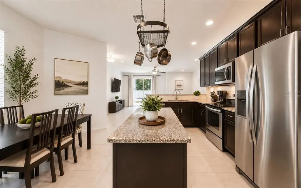 1136 E 10th Street Apopka FL 32703