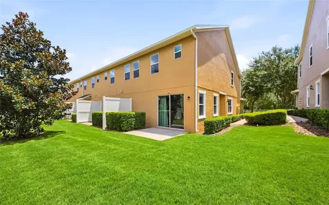 1136 E 10th Street Apopka FL 32703