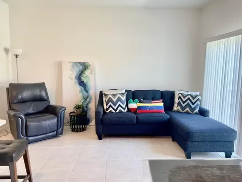 2561 Penguin Boulevard Davenport FL 33837