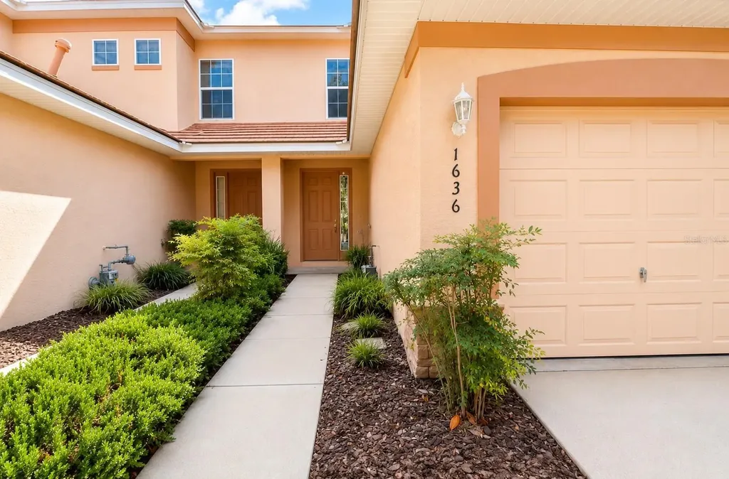 1636 W Spring Meadow Loop Lecanto FL 34461
