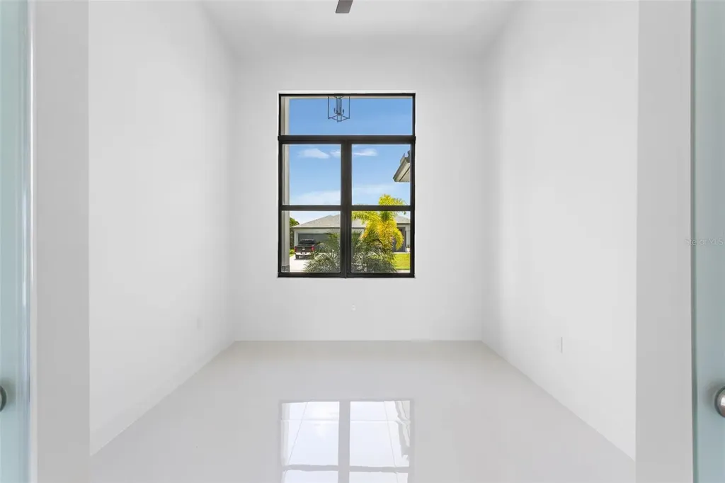 10 SW 33rd Avenue Cape Coral FL 33991