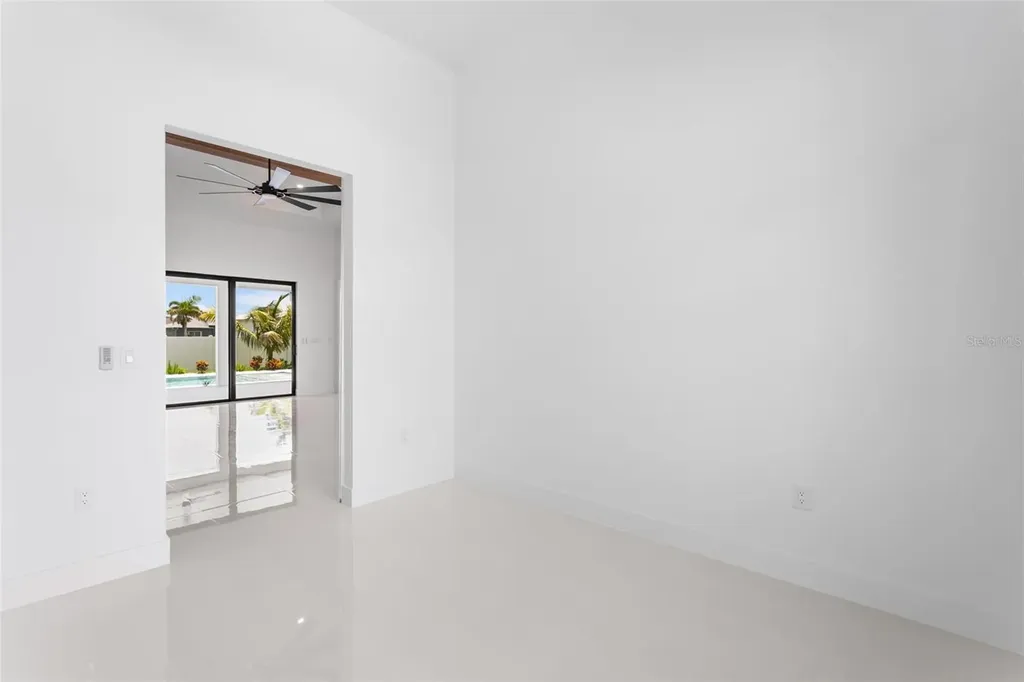 10 SW 33rd Avenue Cape Coral FL 33991