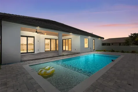 10 SW 33rd Avenue Cape Coral FL 33991