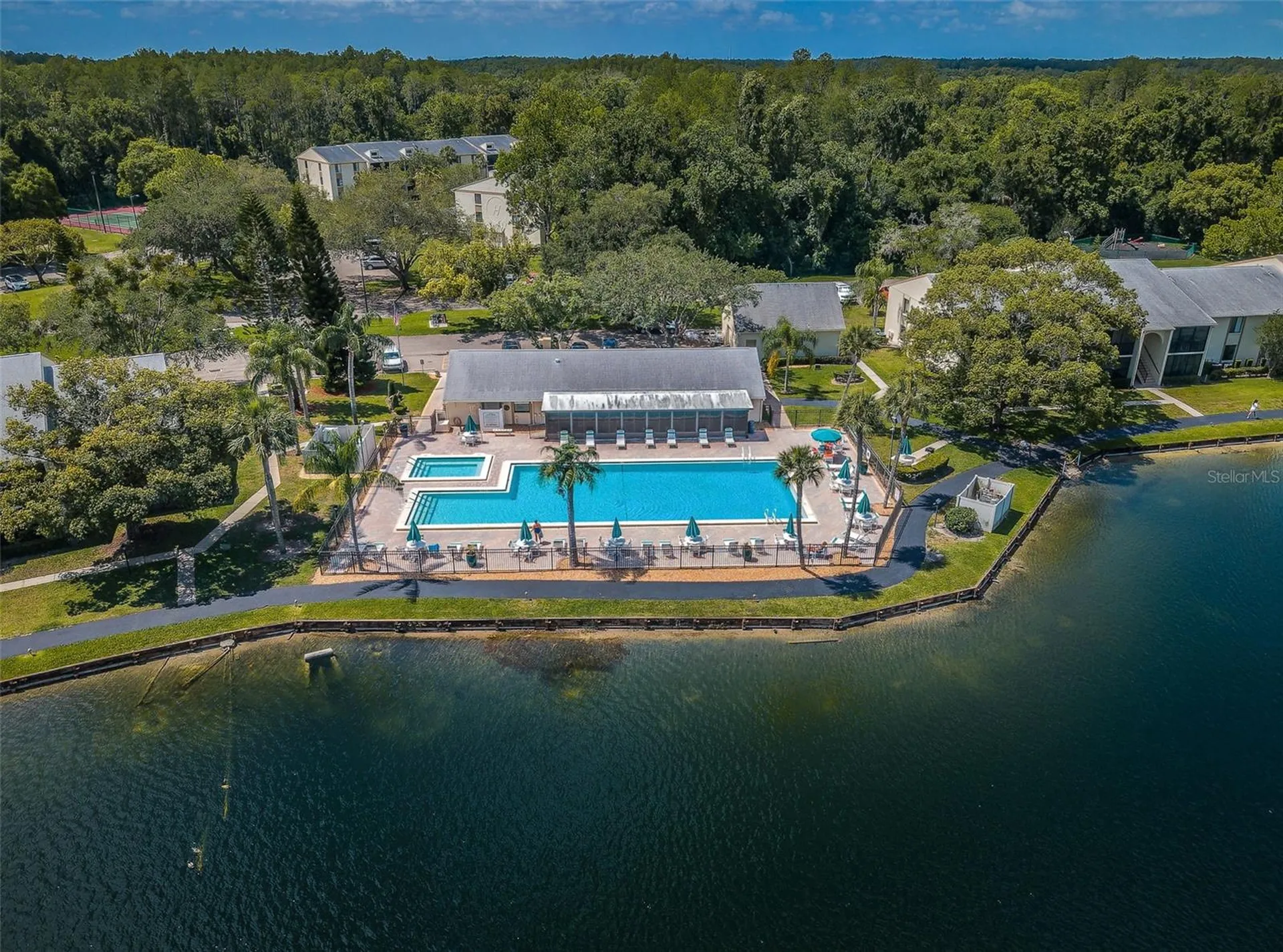 1333 Shady Pine Way Tarpon Springs FL 34688