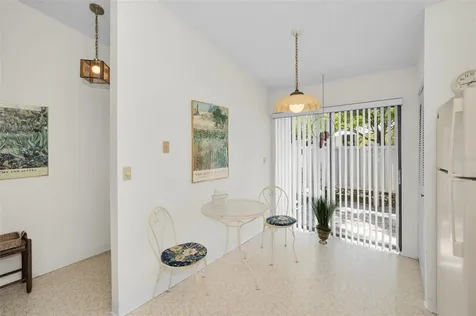 1333 Shady Pine Way Tarpon Springs FL 34688