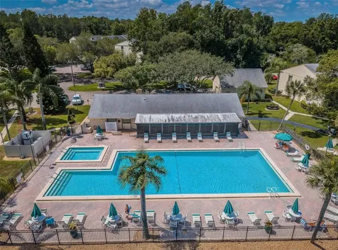 1333 Shady Pine Way Tarpon Springs FL 34688