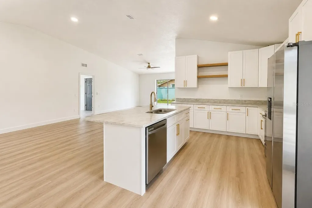 5112 Laval Drive Orlando FL 32839