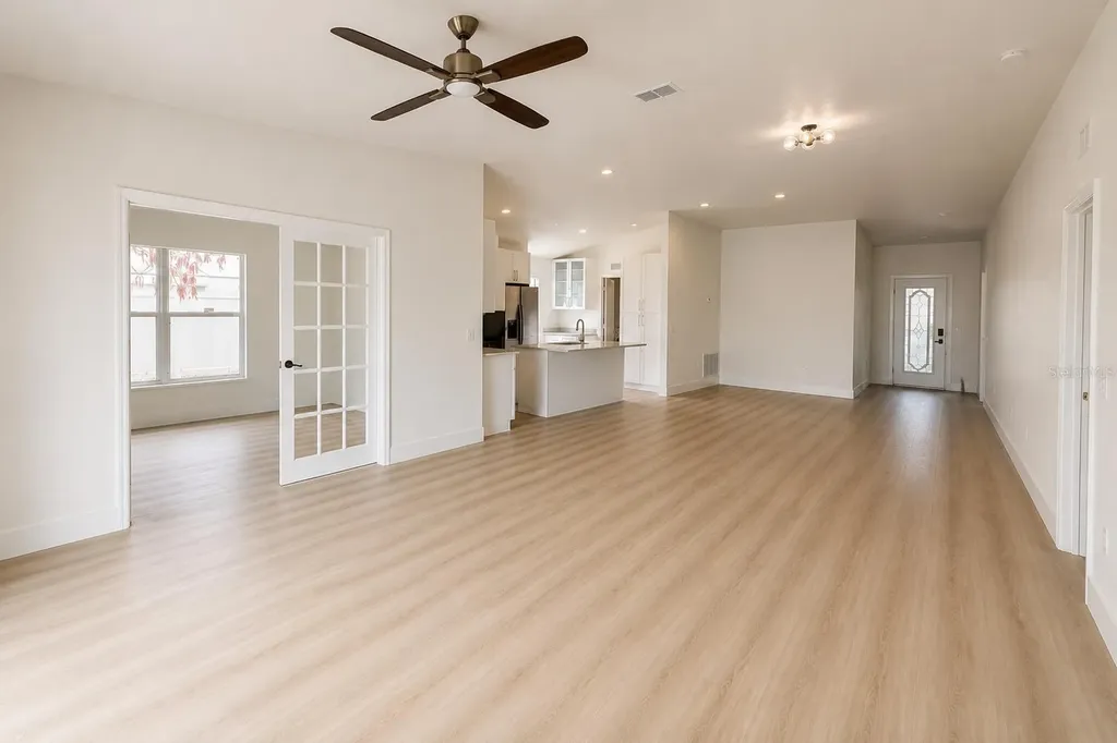 5112 Laval Drive Orlando FL 32839