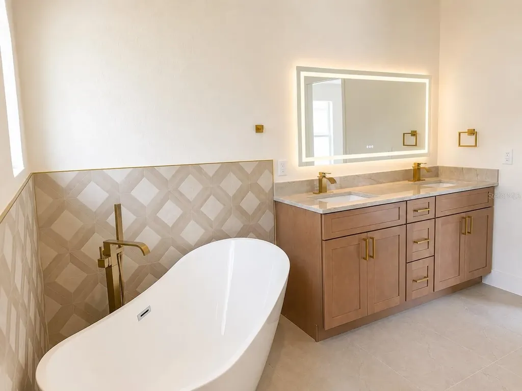 5112 Laval Drive Orlando FL 32839