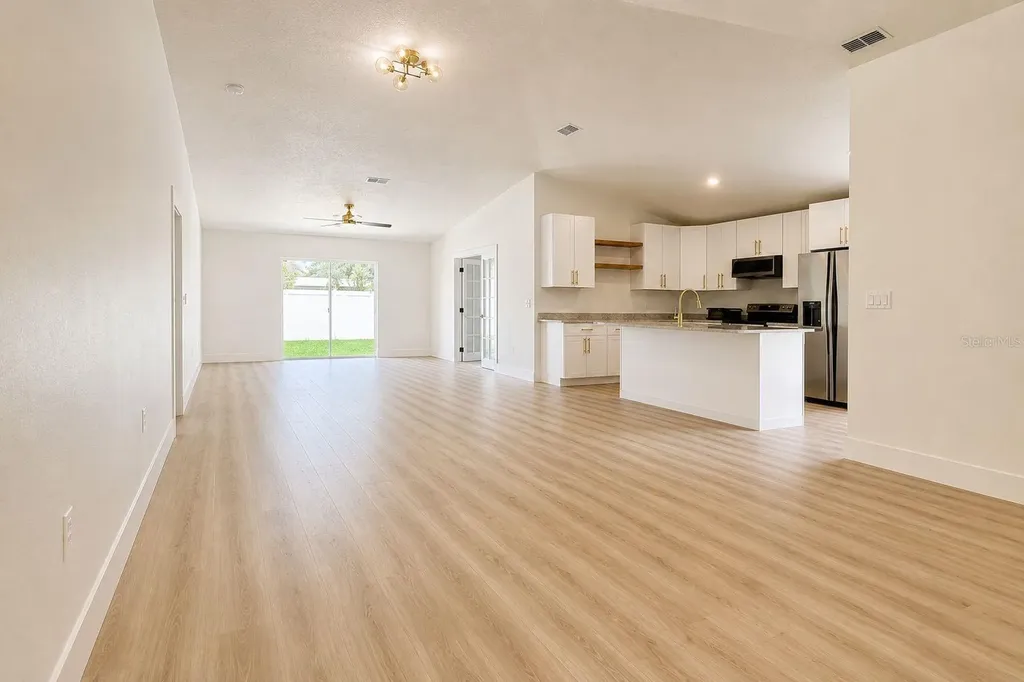 5112 Laval Drive Orlando FL 32839